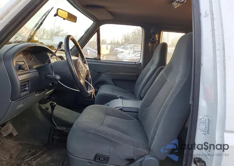 1993 Ford F250 z USA, uszkodzony, nr VIN 1FTHX26G5PKA75984
